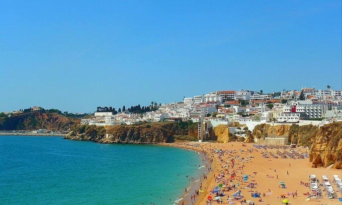 Albufeira Apartment | ALBUFEIRA 3-person apartment with sea view and old town