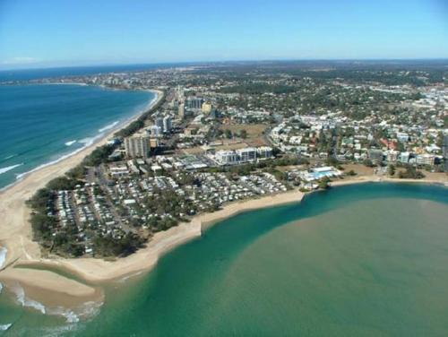 Maroochydore Apartment | Alby’s - Cotton Tree