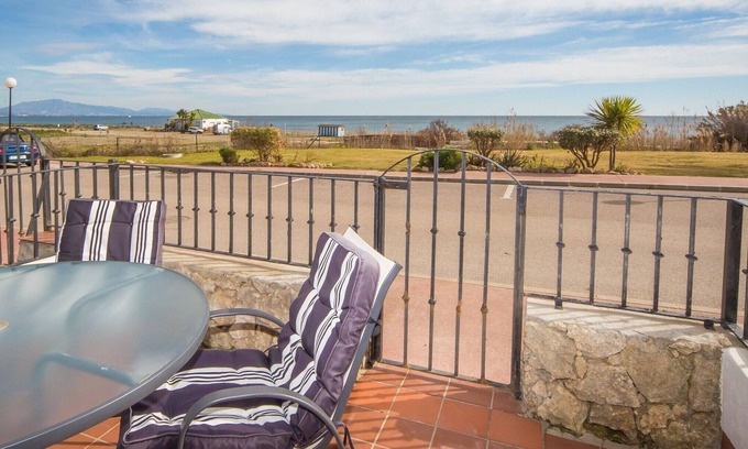 Puerto de la Duquesa Ski Chalet | Aldea Beach 152 Townhouse