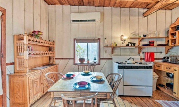San Cristobal Cabin | ALDOUS HUXLEY CABIN