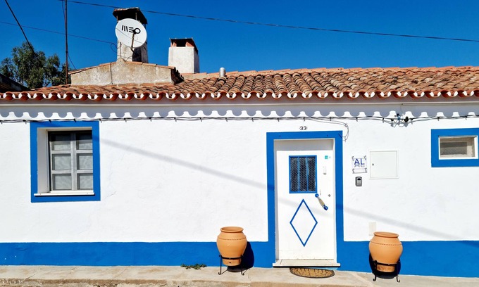 Reguengos de Monsaraz Cabin | Alentejo House Without Moengas