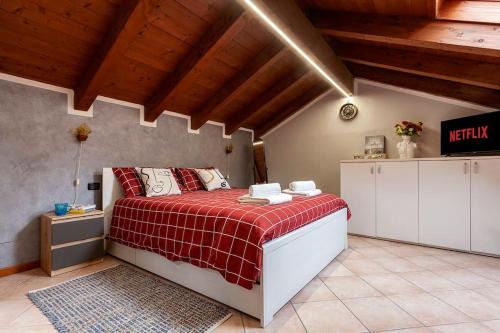 Somma Lombardo Apartment | Alex Haus