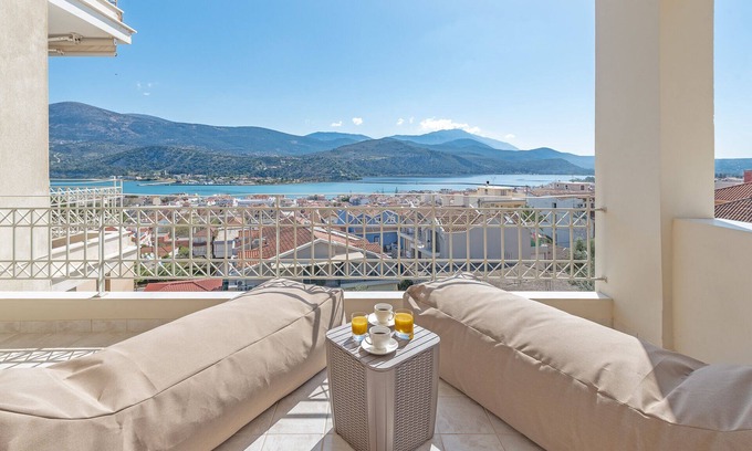 Kefalonia Apartment | Alexandra's cozy sea view apartment