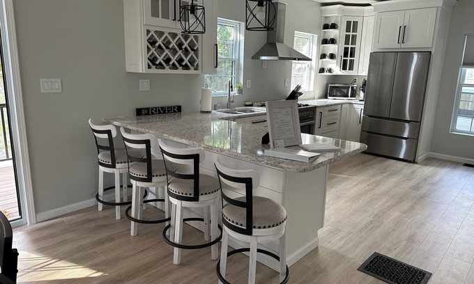 Alexandria Bay House | Alexbay Retreat within a short walk to all the downtown attractions