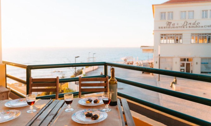 Praia de Santa Cruz Apartment | Alfaiate Beach House