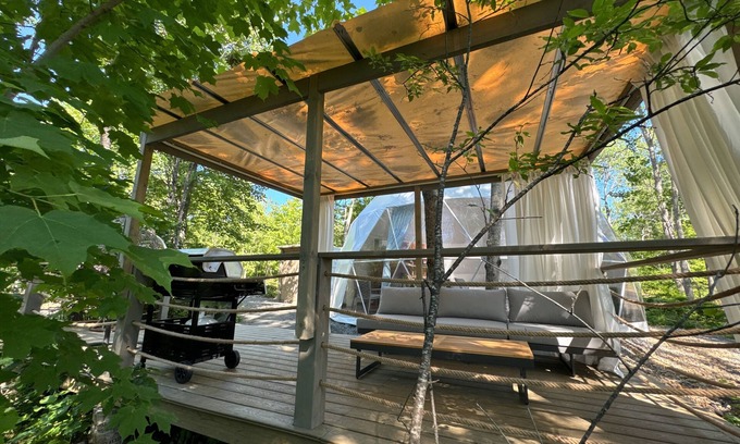 South Algonquin Cabin | Algonquin's Edge Resort | Dome 1