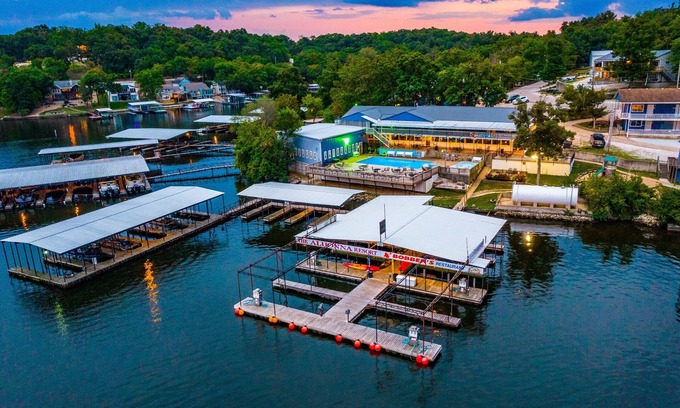 Lake Ozark Resort | Alhonna Resort LLC