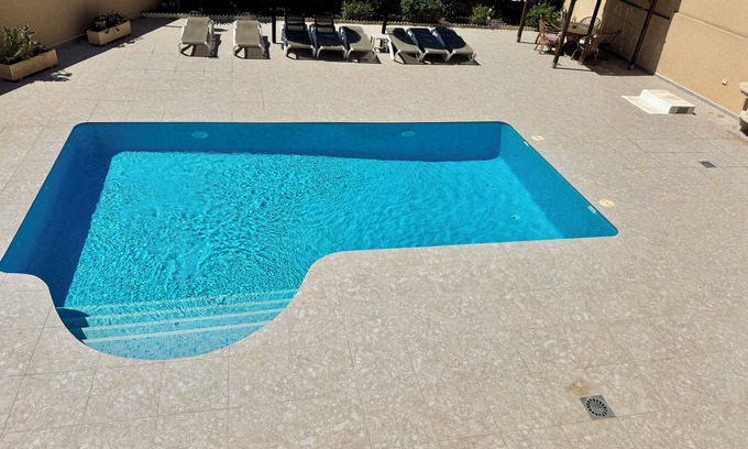 San Fulgencio Villa | Alicante Villa With Air-con and A Private Pool With Large Secure Tiled Sun Area
