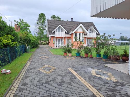 Balatonlelle Apartment | Alinka Apartmanház