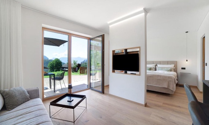 Rifiano Apartment | Alivo Living Apartment Olivia