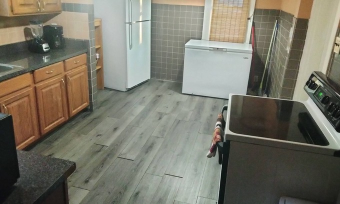 Kettering Cottage | All Brick Cottage- Quiet, Comfortable Close to UD , Downtown & WPAFB