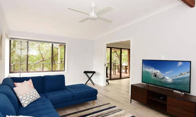 Hyams Beach House | All Decked Out at Hyams Beach by Experience Jervis