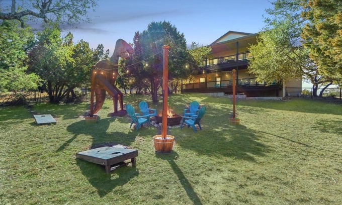Canyon Lake House | All Decked Out