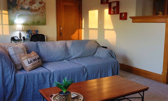 Buffalo Apartment | All Inclusive! Clean, Comfortable & Fully Furnished Apartment for Travelers Un.2