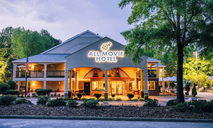 Peachtree City Hotel | All-Movie Hotel