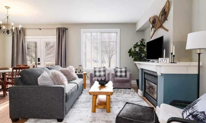 Calabogie Condo | All Season Ski in/Out Chalets at Calabogie Peaks