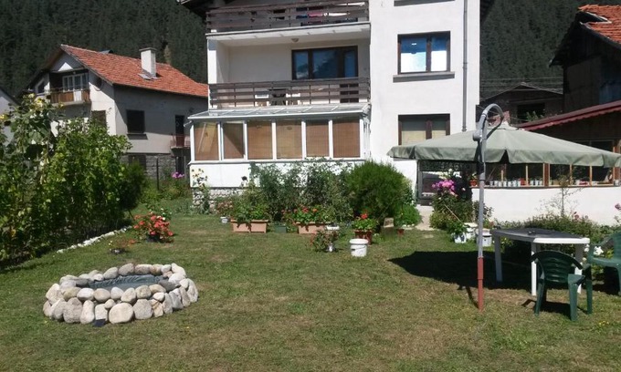 Govedartsi House | All Seasons Mountain Vistas