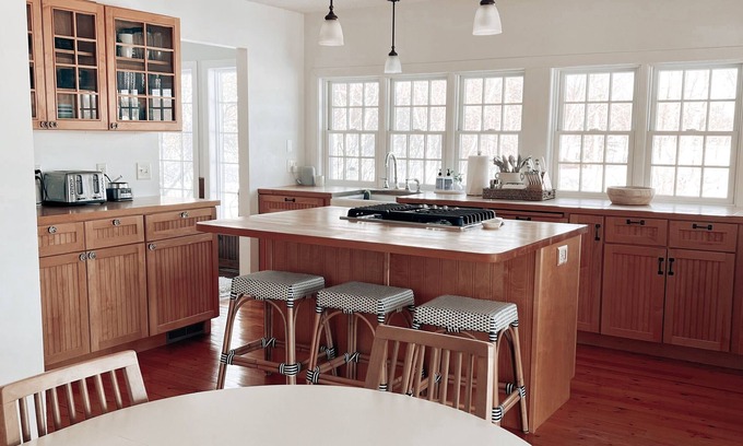 Breezy Point House | All the coastal vibes of Nantucket & 600 ft of shoreline on Lake Ossawinnamakee