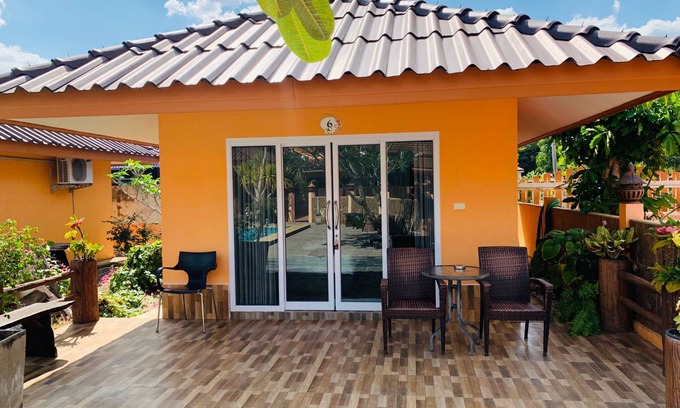 Phru Thai Hotel | All Times Bungalows