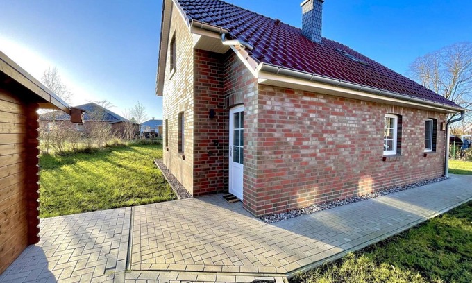 Warin House | Alleenhuus - Hochwertiges und Luxuriöses Ferienhaus Direkt am Wariner See