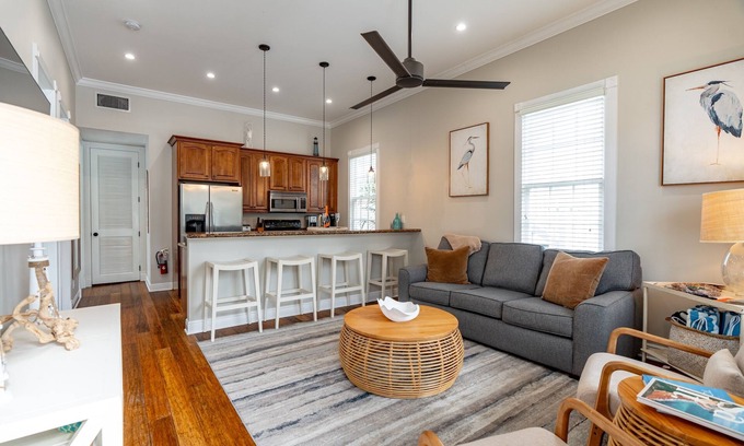 Old Town House | Alligator Reef Light Suite
