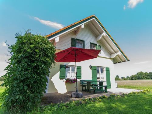 Luft House | Alluring Holiday Home in Ubersee with Whirlpool