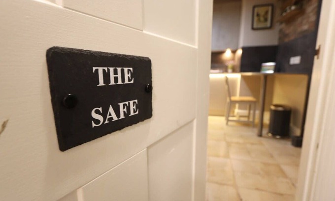 Cotham Apartment | Alma Studios - The Safe Room - Hopewell