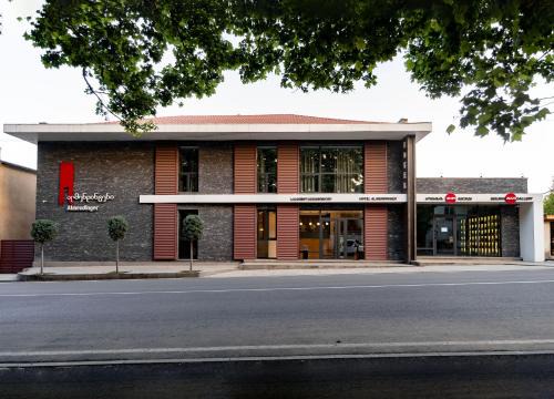 Bolnisi Hotel | Almendinger Bolnisi