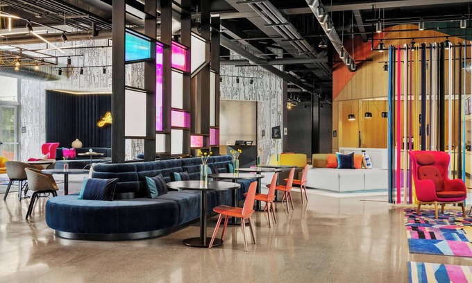 Rolling Meadows Hotel | Aloft Chicago Schaumburg