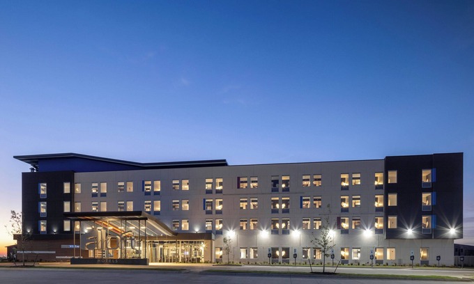 Oklahoma City Hotel | Aloft Oklahoma City Quail Springs