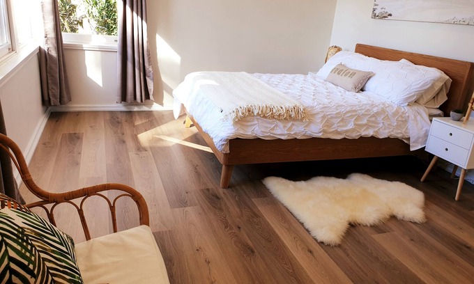 Avalon Beach House | “Aloha Avalon” - 3 bedroom apt just a short stroll to two beaches & village