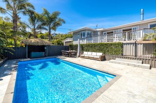 Surfdale House | Aloha Cottage with Pool & Spa, Waiheke