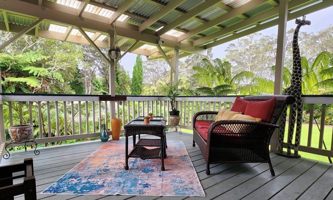Volcano House | Aloha Junction Guesthouse Suites, stay and explore Kilauea Volcano Hawaii.