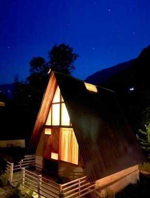 Mohal House | Aloha Riverside