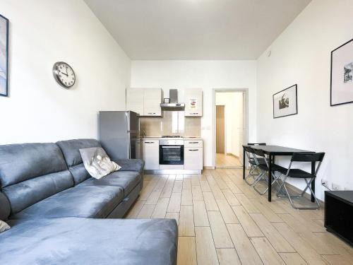 Corsico Apartment | Along the Canal smart flat Naviglio - 4 people