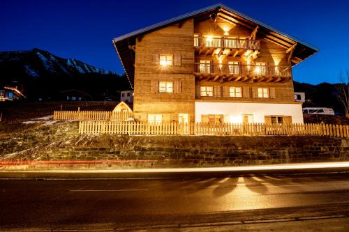 Riezlern Cabin | alpen select lodge Kleinwalsertal