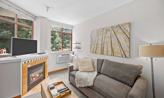 Village North Condo | Alpenglow Lodge Cozy Studio with Den by MVA