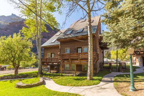 Ouray House | Alpenglow Unit 3