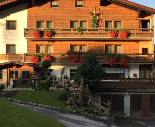 Laehn House | Alpenhof "alt Lähn"