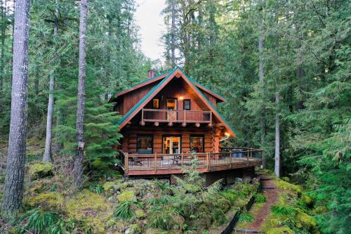 Glacier House | AlpenView