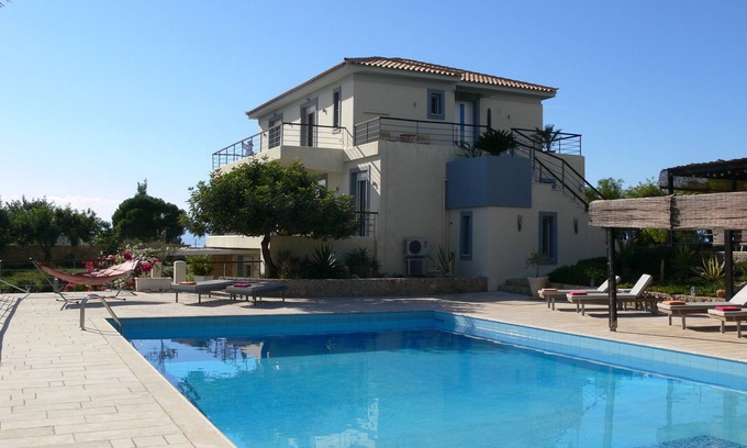 Kilada Apartment | Alphavilla โ Relax in this holiday home in a quiet location with beautiful sea view. Welcome!