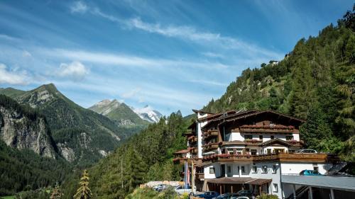 Heiligenblut Hotel | Alpin Panoramahotel Lärchenhof