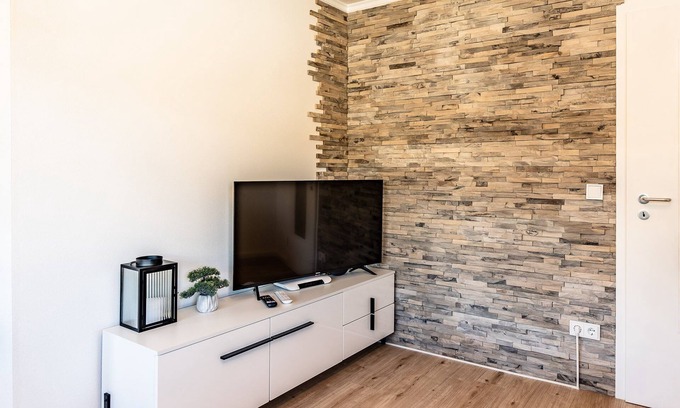 Sonthofen Apartment | Alpine aster