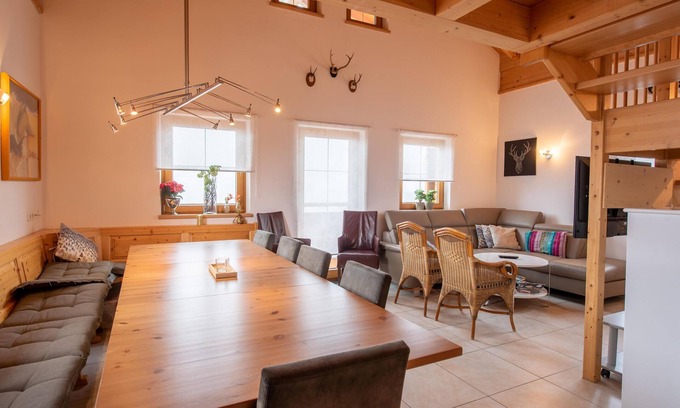 Hochkrimml House | Alpine hut with breathtaking mountain views and close to the slopes