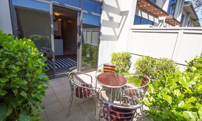 Taupo Hotel | Alpine Lake Motor Lodge