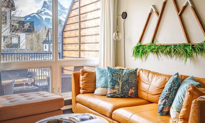 Canmore Apartment | "Alpine Oasis" at Alpine Village
