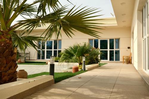 Al Hamra Hotel | Alshuruq Stay
