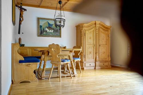 Gaschurn Apartment | Alt Montafon Hotel Appartements by Pferd auf Wolke