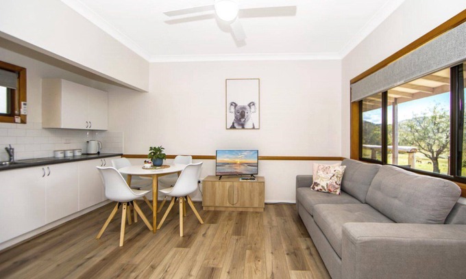 Bundook House | Altamira Chestnut, TOP NOTCH