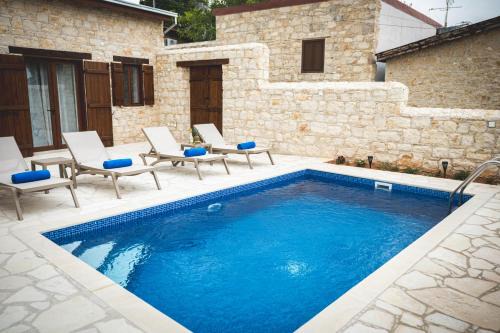 Lofou Apartment | Althaea Mare
